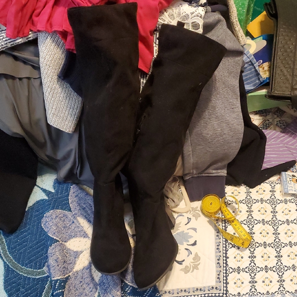 Old Navy Black Heeled Boots